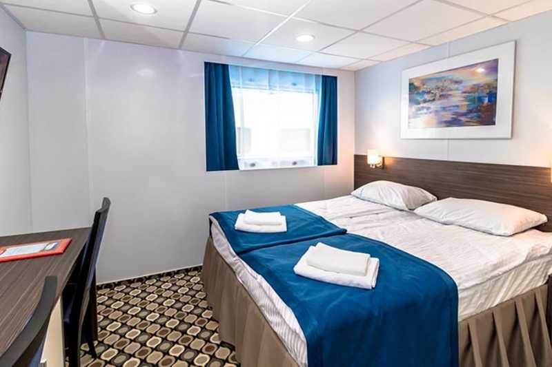 MS Nikolay Chernyshevsky deluxe middle deck cabin