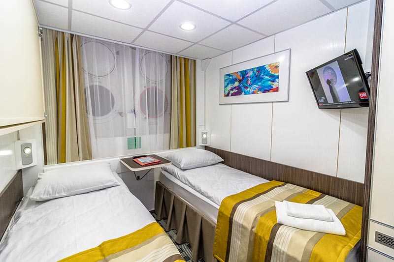 MS Nikolay Chernyshevsky triple cabin
