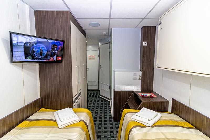 MS Nikolay Chernyshevsky triple cabin