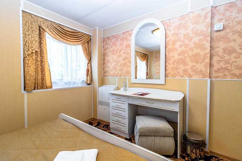 MS Nikolay Chernyshevsky suite
