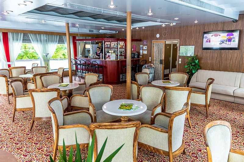 MS Nikolay Chernyshevsky bar