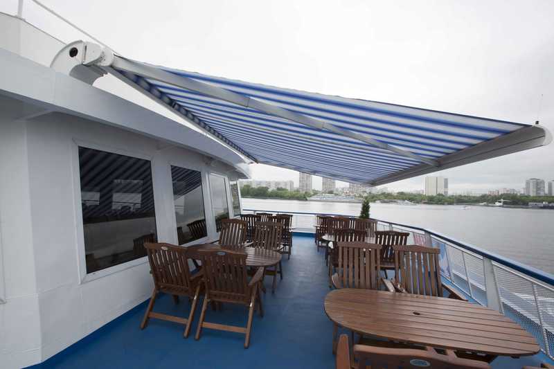 MS Rostropovich deck