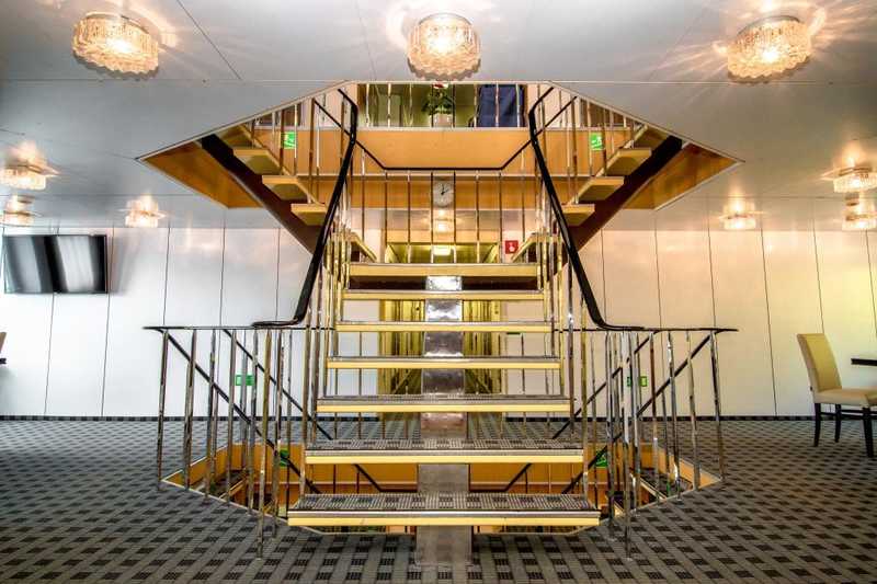 MS Nizhny Novgorod deck stairs