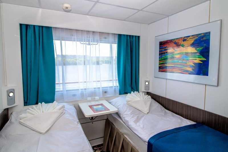 MS Nizhny Novgorod twin cabin