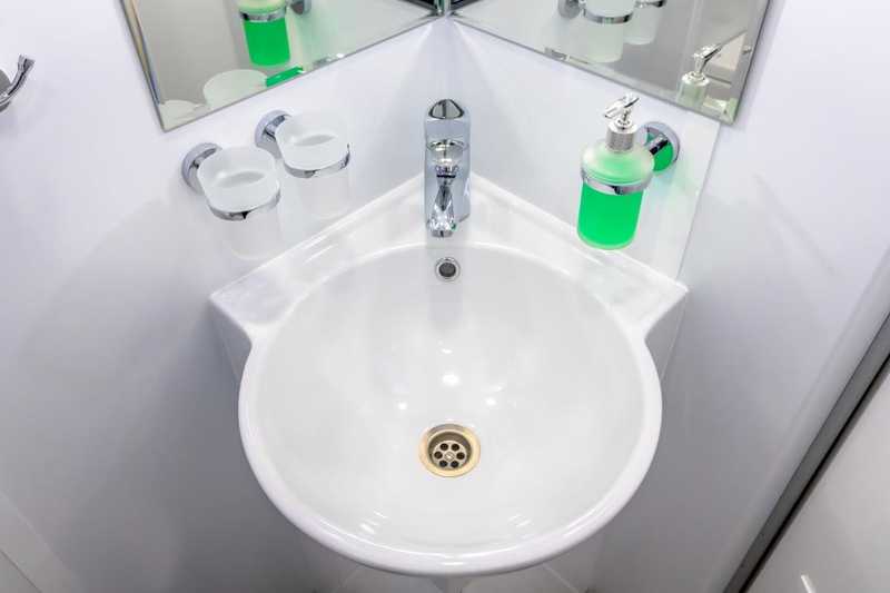 MS Nizhny Novgorod cabin washbasin