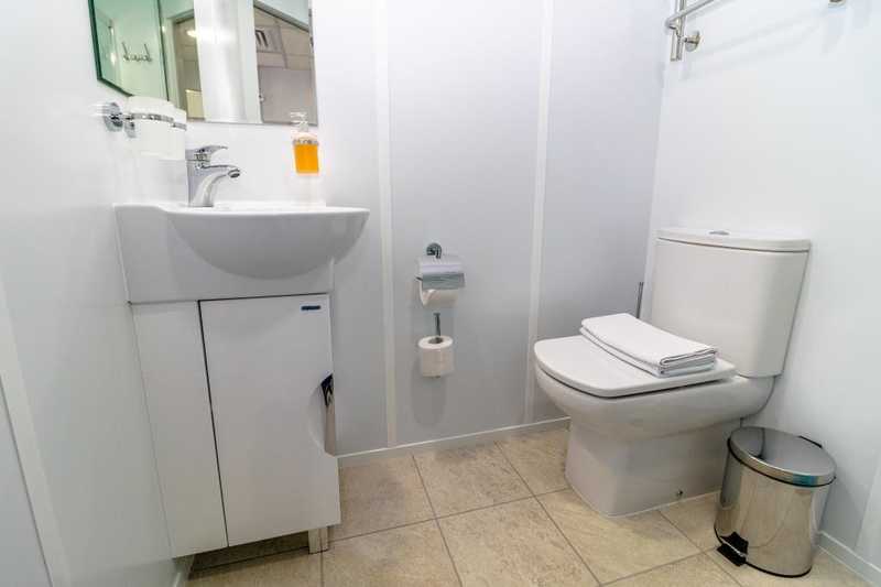 MS Nizhny Novgorod deluxe main deck double cabin bathroom