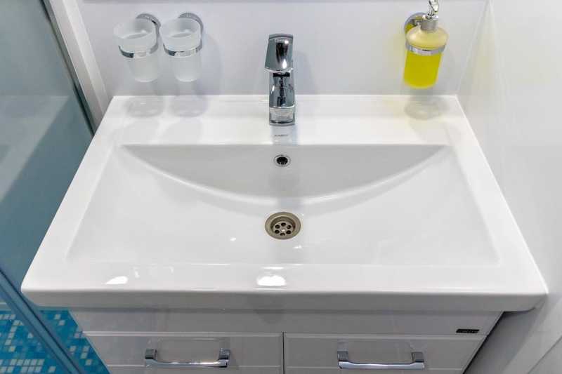 MS Nizhny Novgorod cabin washbasin