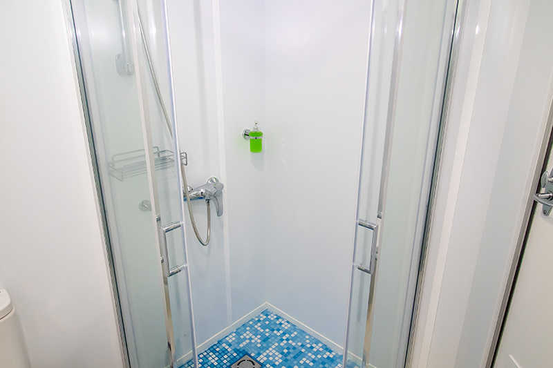 MS Kronshtadt deluxe main deck cabin shower