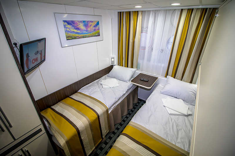 MS Kronshtadt triple cabin