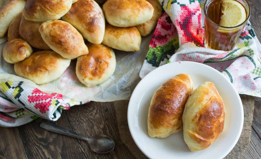 Traditional Russian Pies: History and Recipe