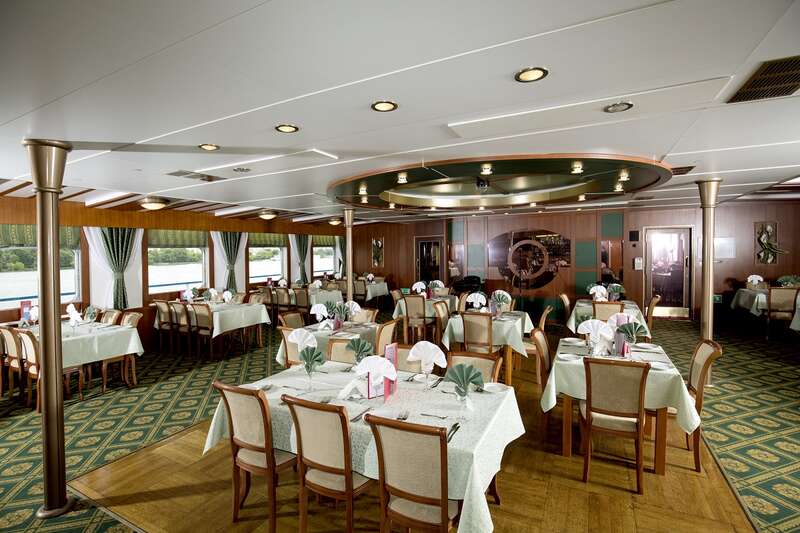 MS Georgy Chicherin restaurant