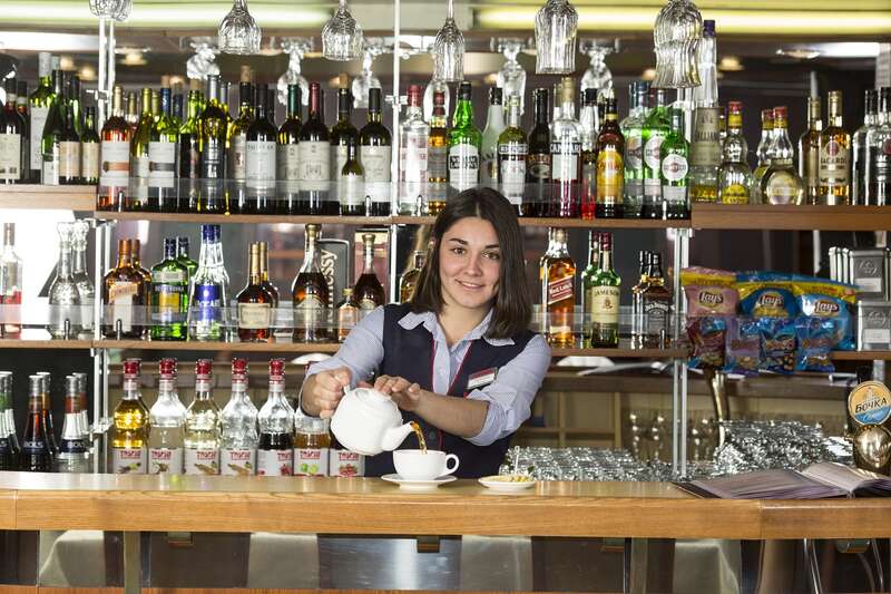 MS Georgy Chicherin bar