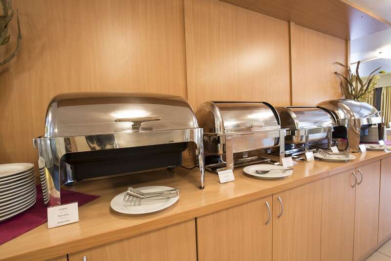MS Georgy Chicherin restaurant buffet