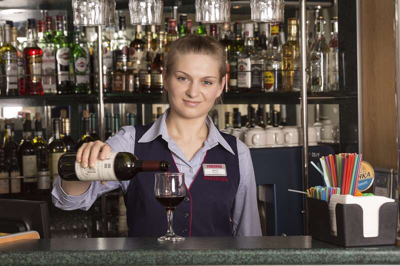 MS Georgy Chicherin barman