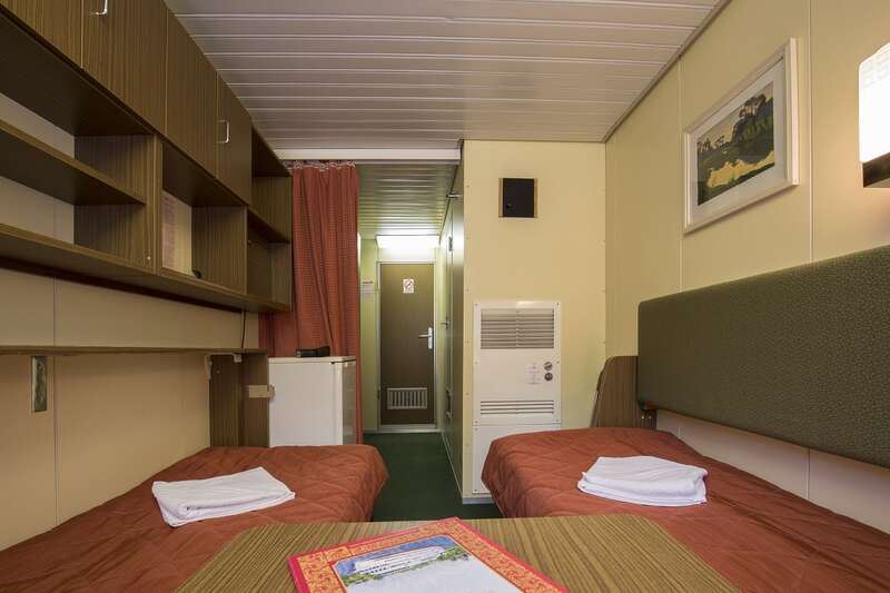 MS Georgy Chicherin twin cabin