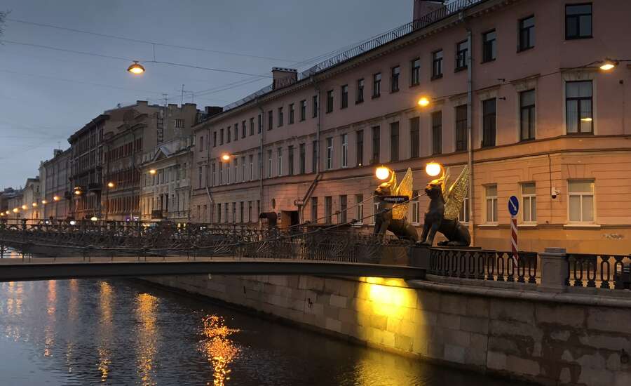 A Classic Sight-Seeing Guide to St Petersburg
