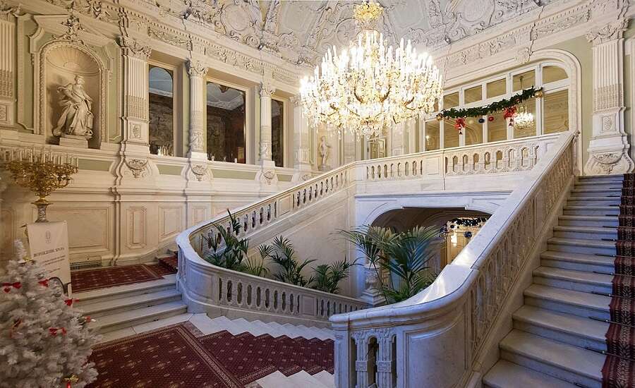 Fairytale Wedding in Russia - Yusupov Palace