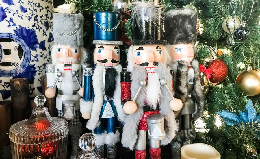 New Year’s Bazaar at New Holland in St. Petersburg