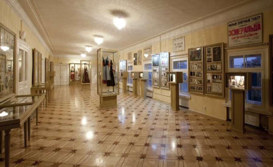 Mikhailovsky Theater, museum