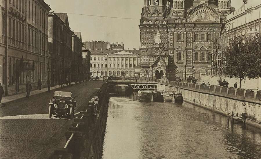 Griboedov Canal, St. Petersburg 1917