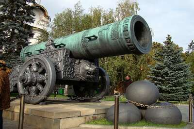 Kremlin, Red Sq., Cathedrals & Armory Tour